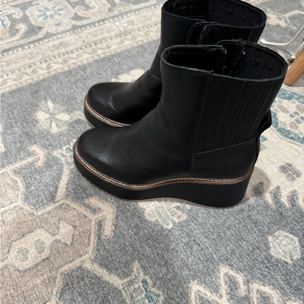 Dolce Vita Black Ankle Booties